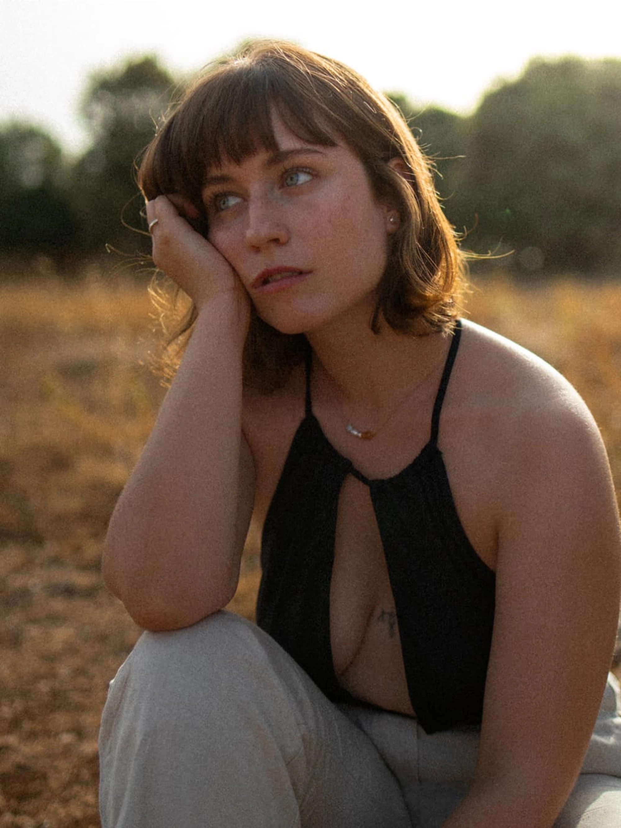 portrait of a woman soft, warm lighting